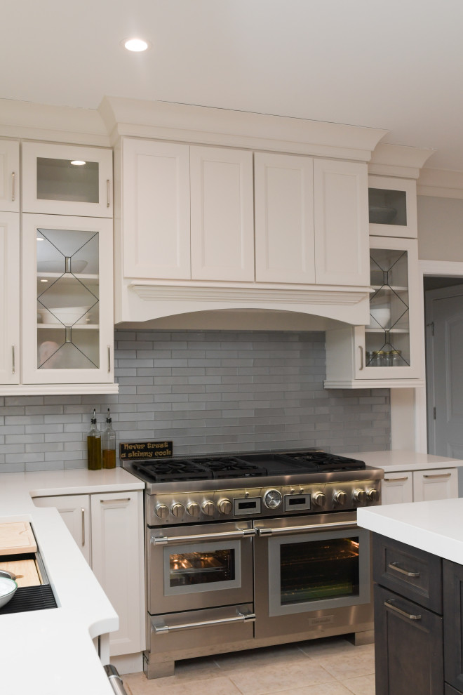 Kitchen - transitional kitchen idea