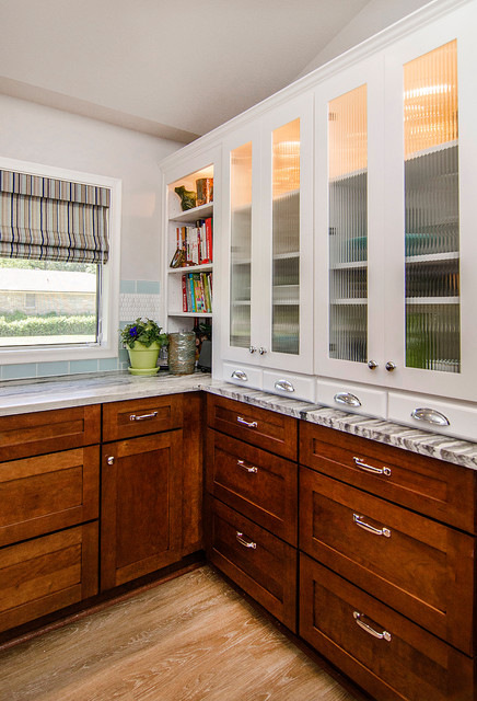 Rolling Acres Kitchen klassisch-modern-kueche