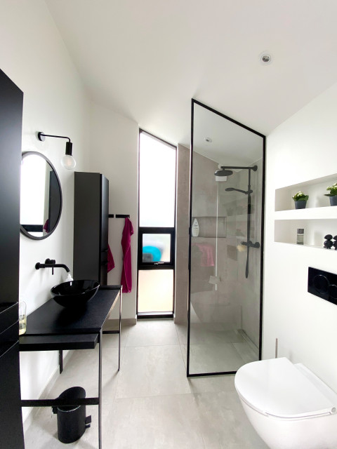 Fritidshus modern-bathroom
