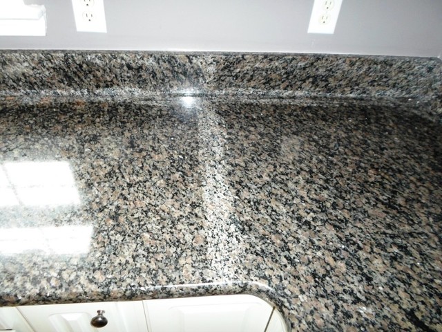 Caledonia Granite For White Cabinets Traditional Charlotte