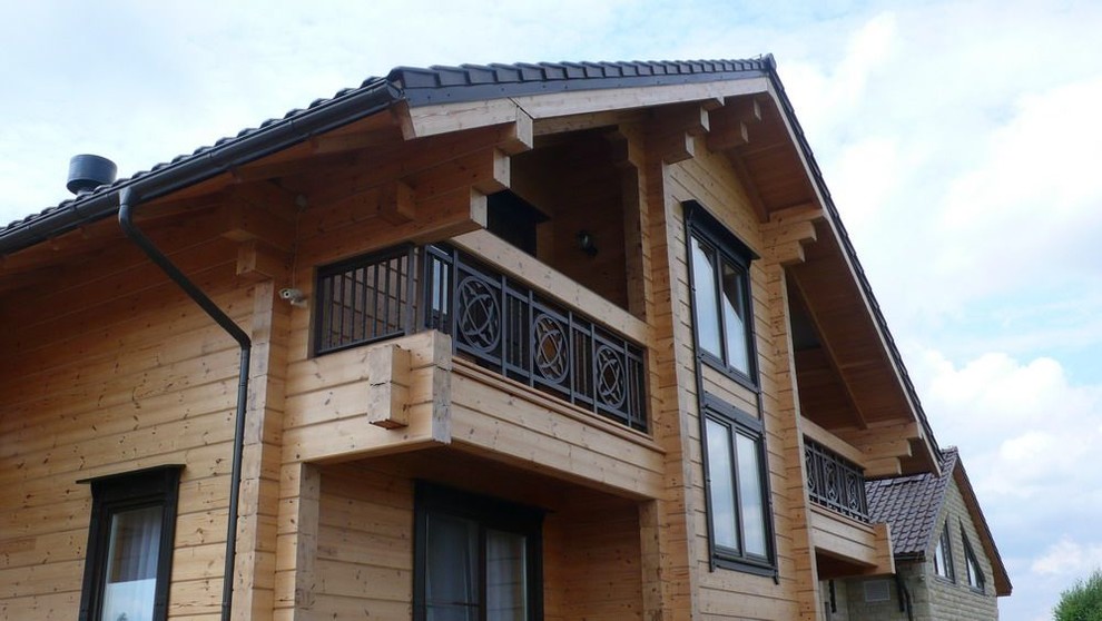 Коттедж с бассейном в Псевдоромантизме