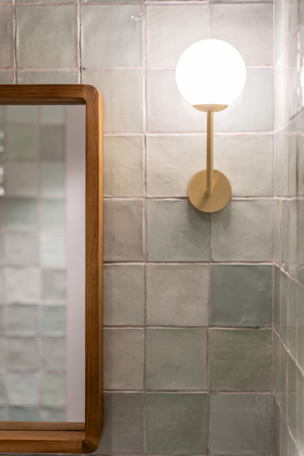 LAZOS CON EL MAR coastal-bathroom