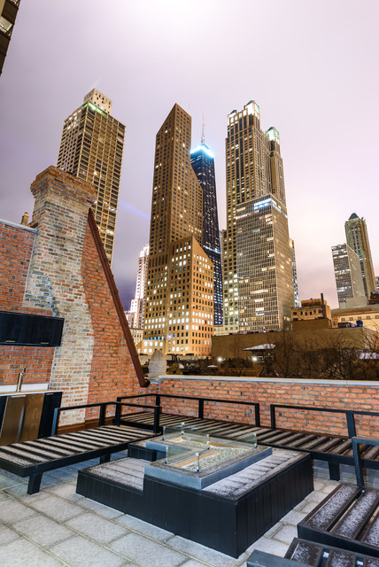 52 E Bellevue PL Chicago IL, 60611 modern