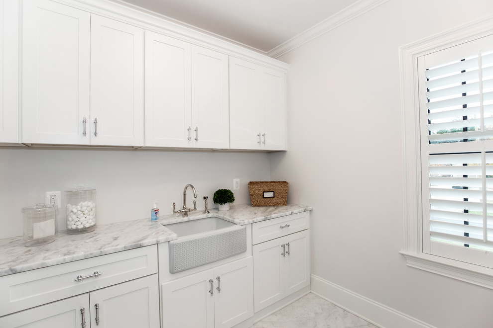 Home design - transitional home design idea in DC Metro