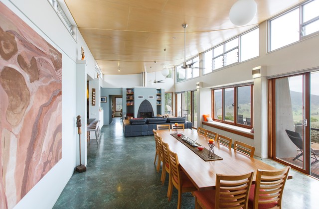 House on a Hill contemporary-matplats