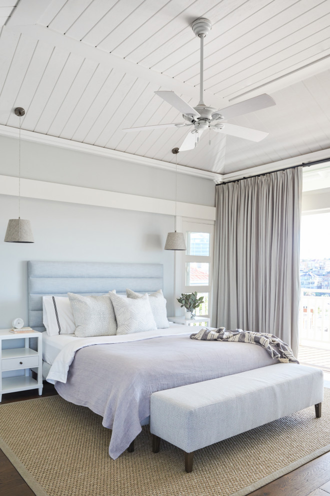 Coastal bedroom in Sydney.