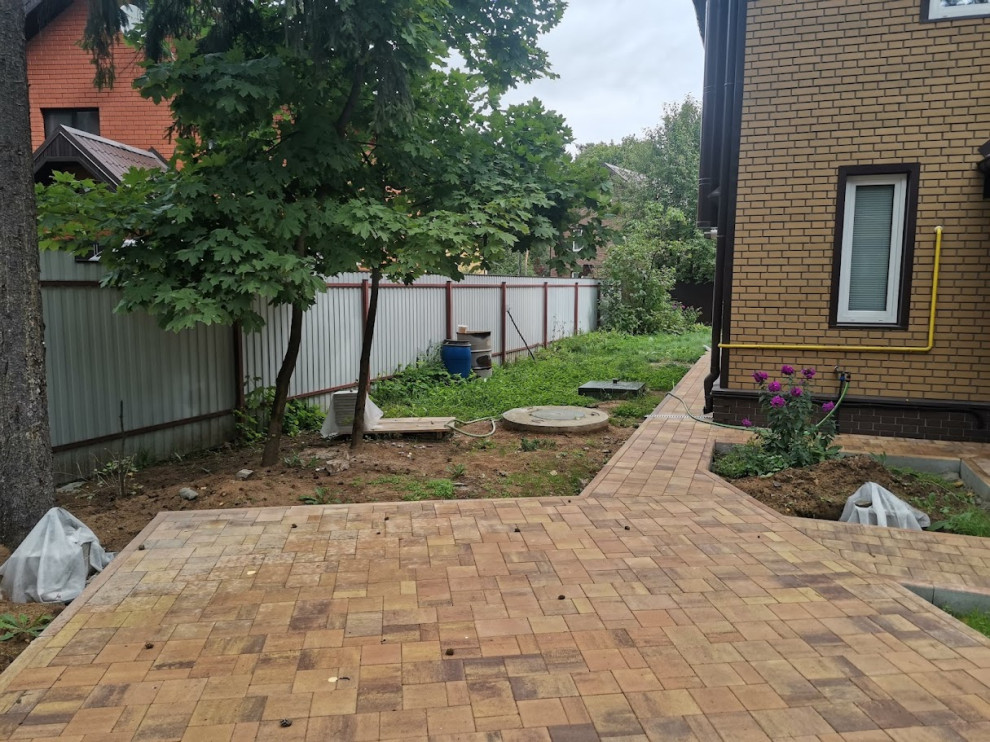 Реализация ландшафтного проекта на площади 300м2.