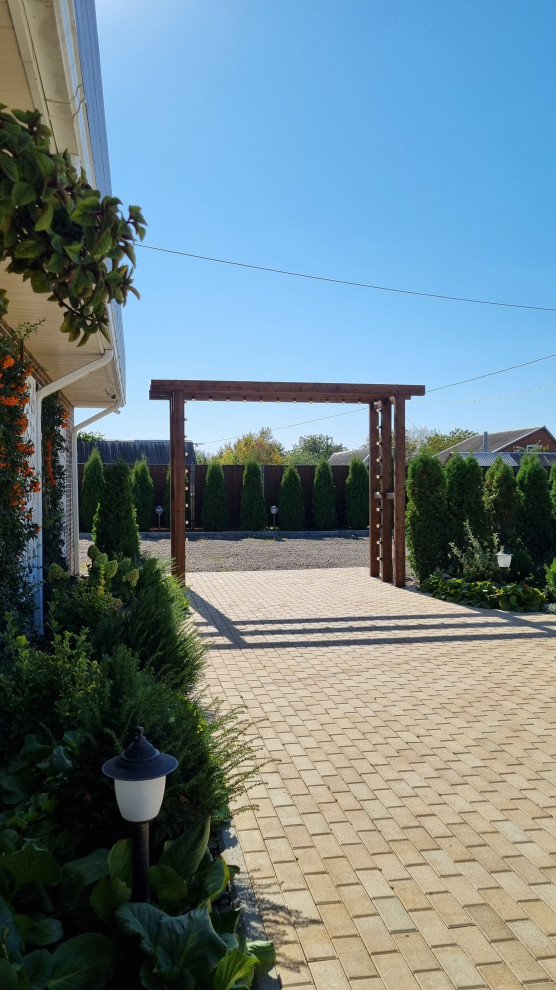 Реализация проекта "Французский дворик"