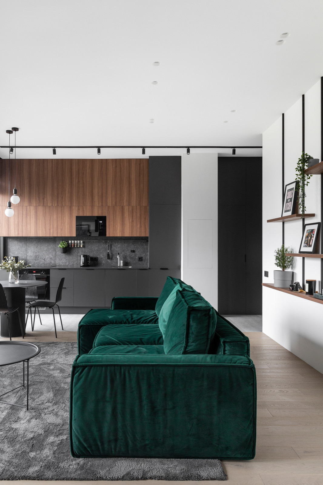 Новочерёмушкинская, 17