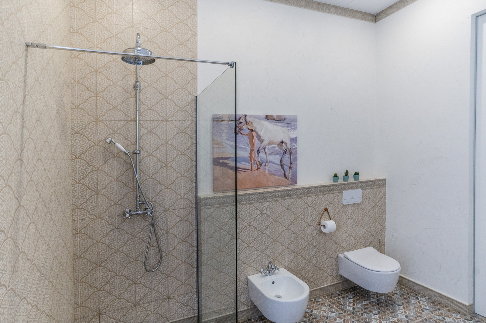 ИСПАНСКАЯ РИВЬЕРА. ДОМ НА СКЛОНЕ.