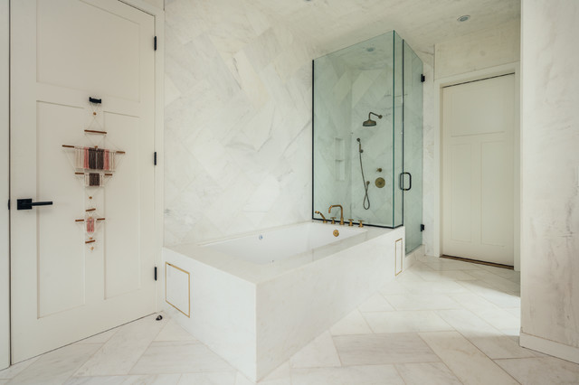 Dickson 2 coastal-bathroom