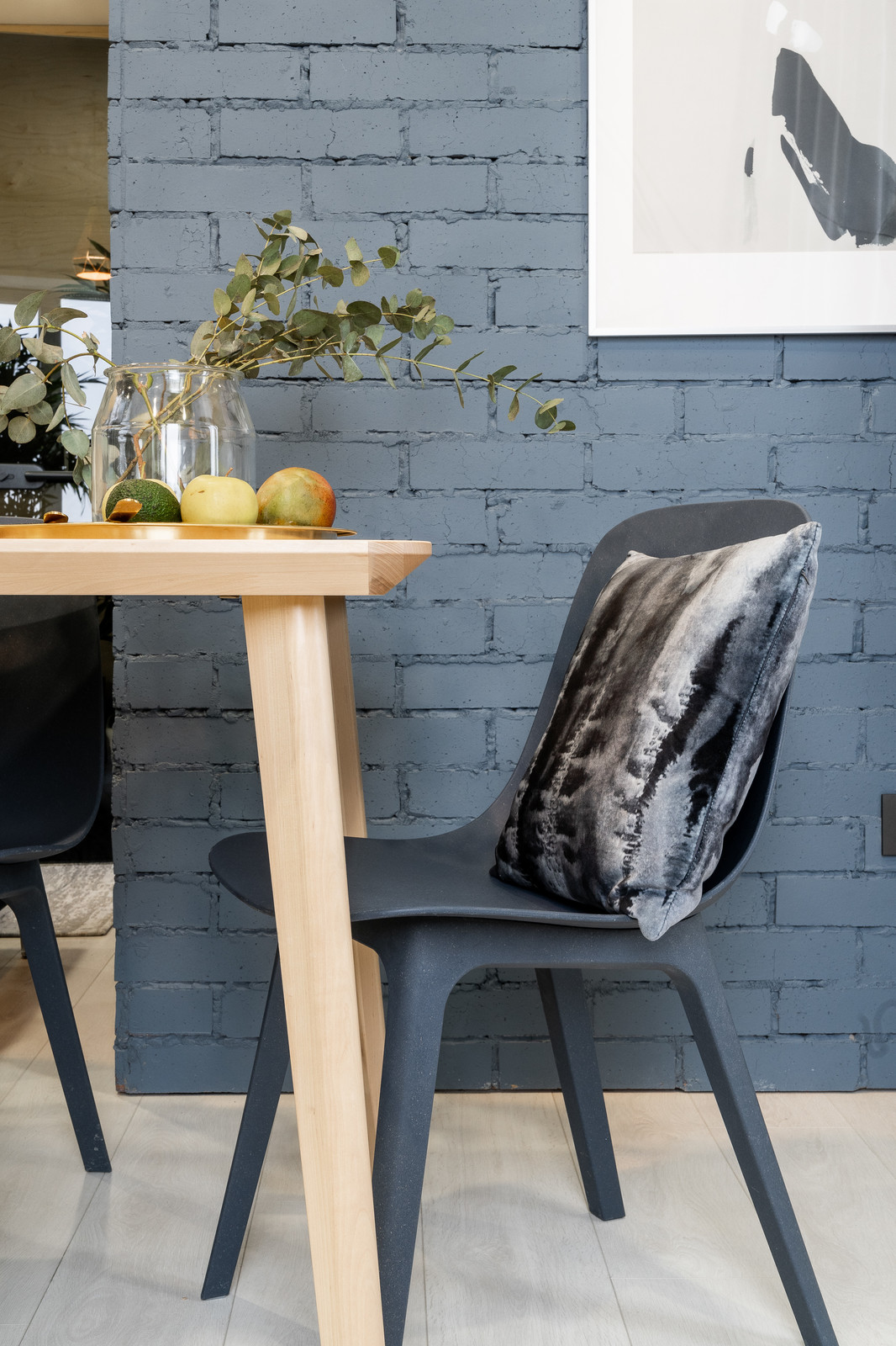 Квартира в доме у реки