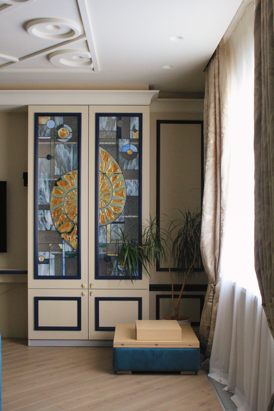 Утро с круассаном