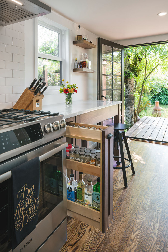 Ispirazione per una cucina eclettica