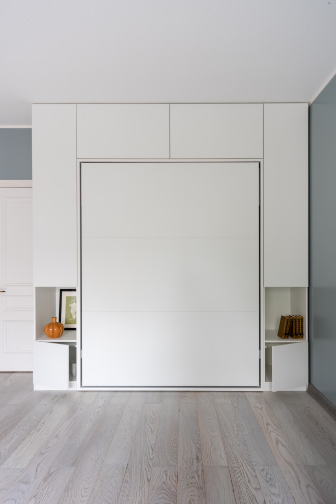 Шкаф кровать в белом цвете