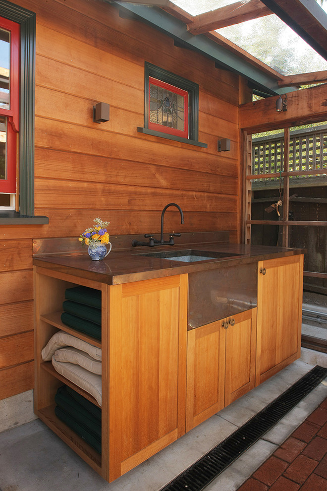 Inspiration for a small craftsman detached studio / workshop shed remodel in San Francisco