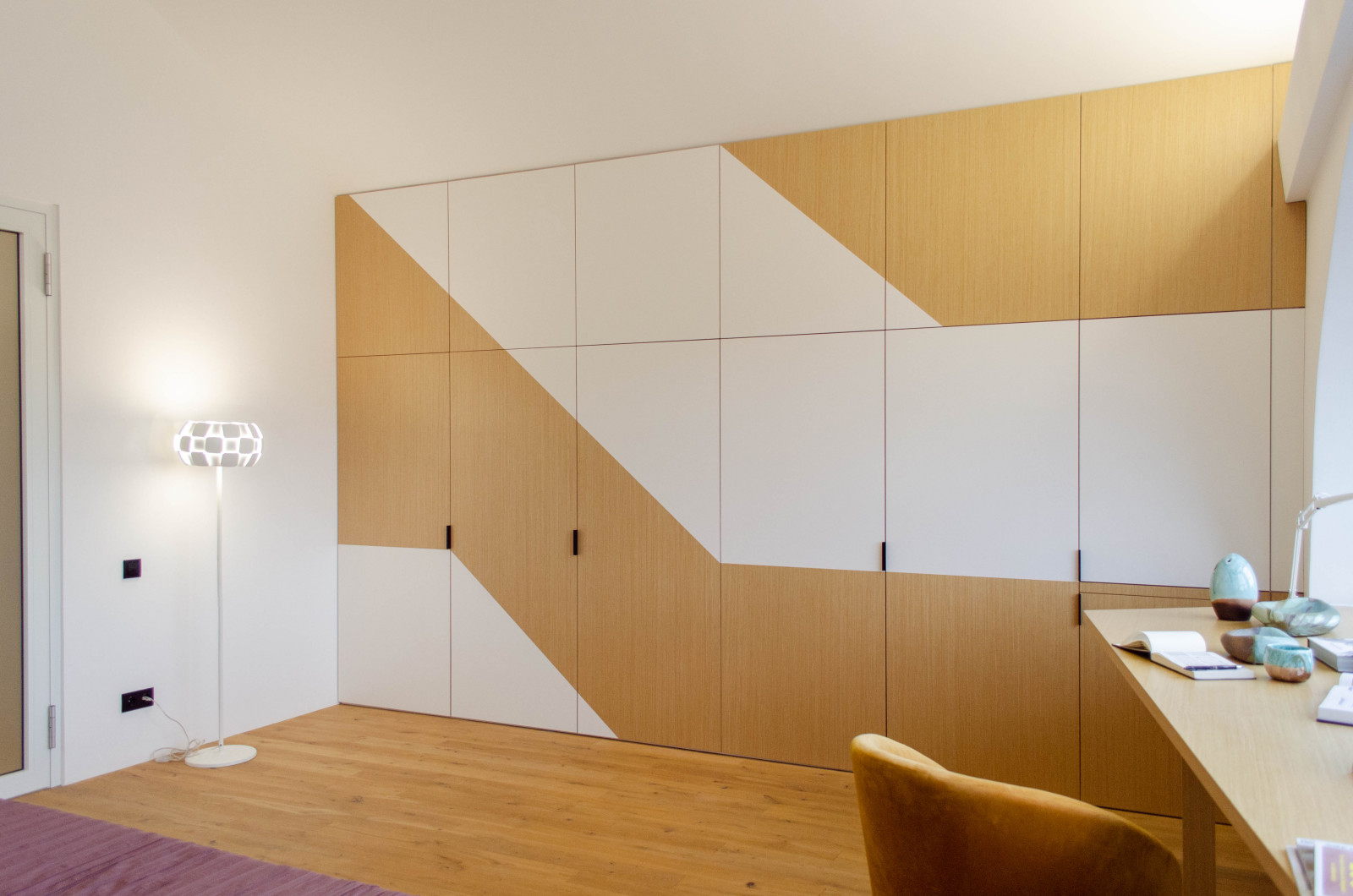 ЖД "Театральный", 77 м2