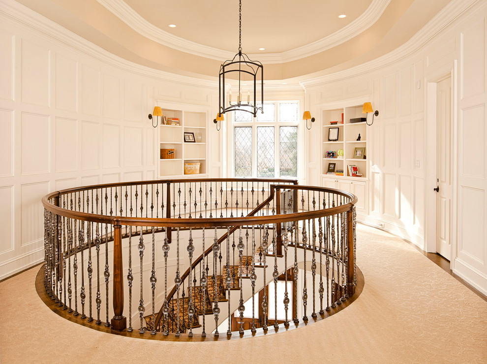 Design ideas for a traditional hallway in Chicago with white walls.