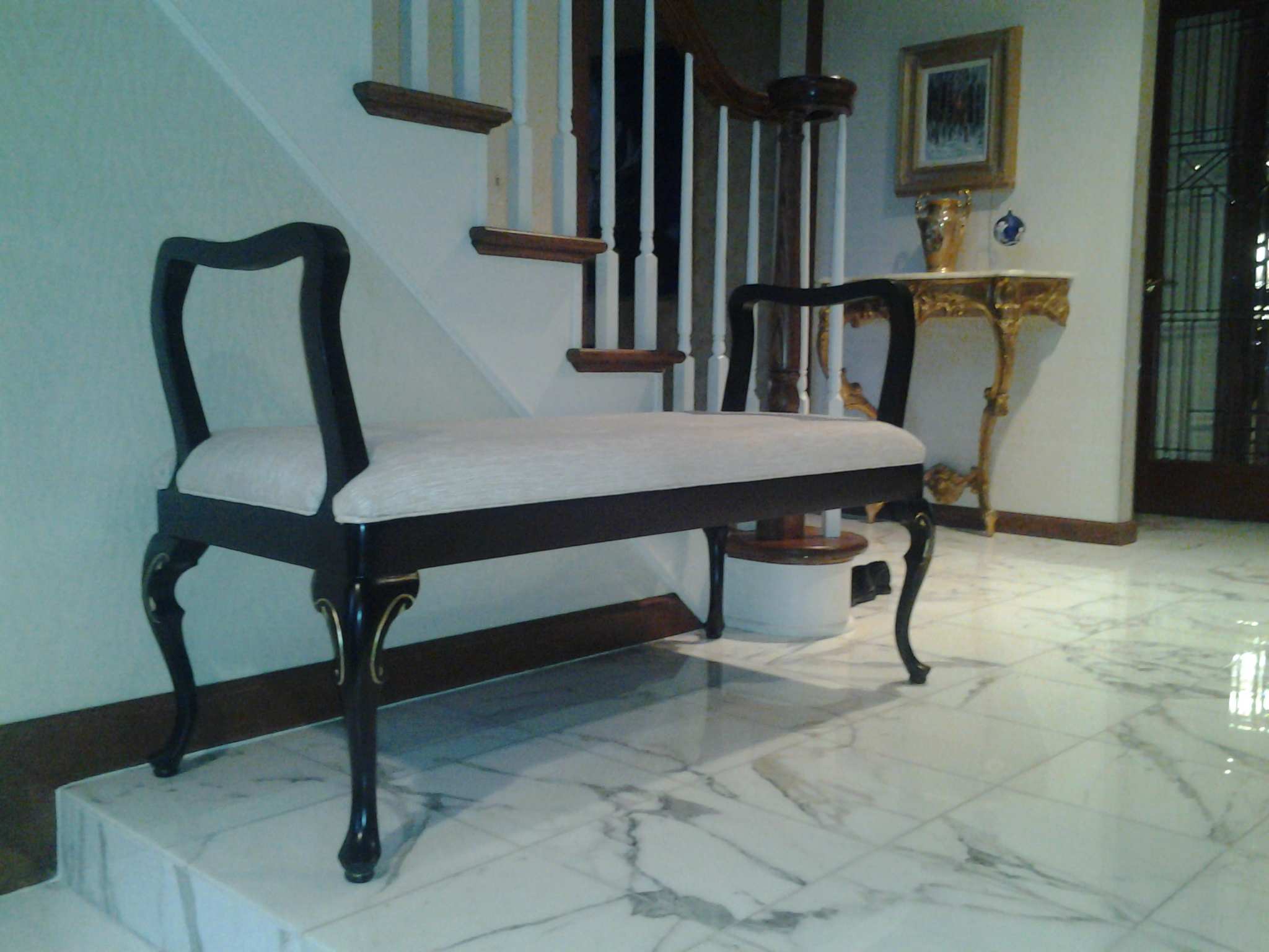 Black and cream bench