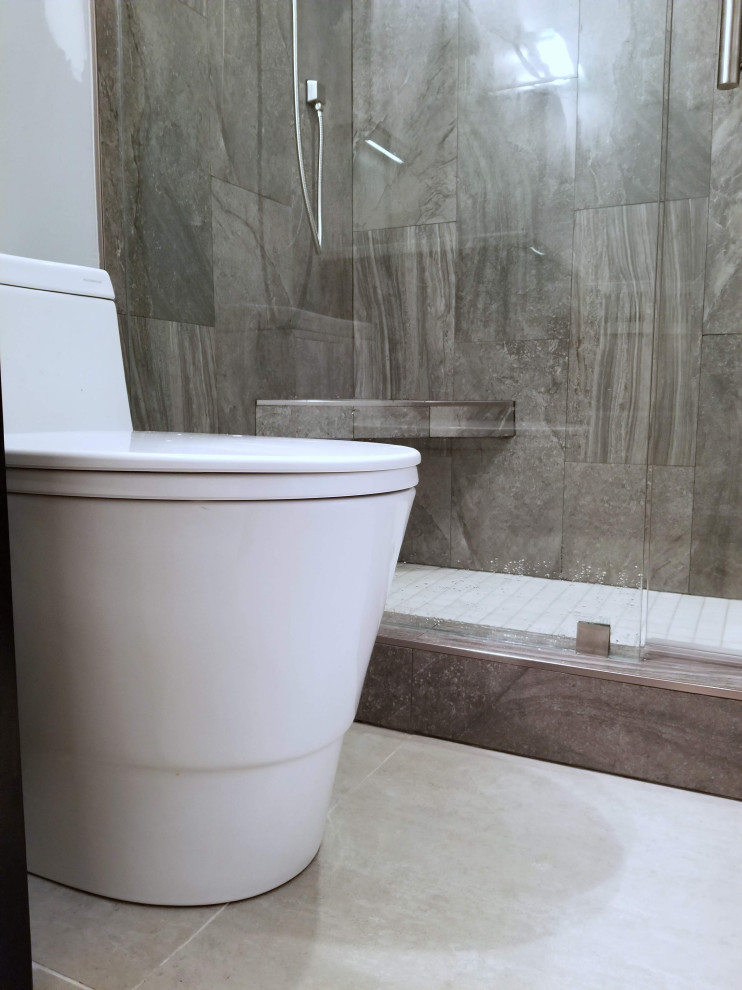Charlotte Contemporary Master Bathroom