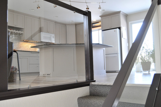 Split Level Home Redo modern-kueche