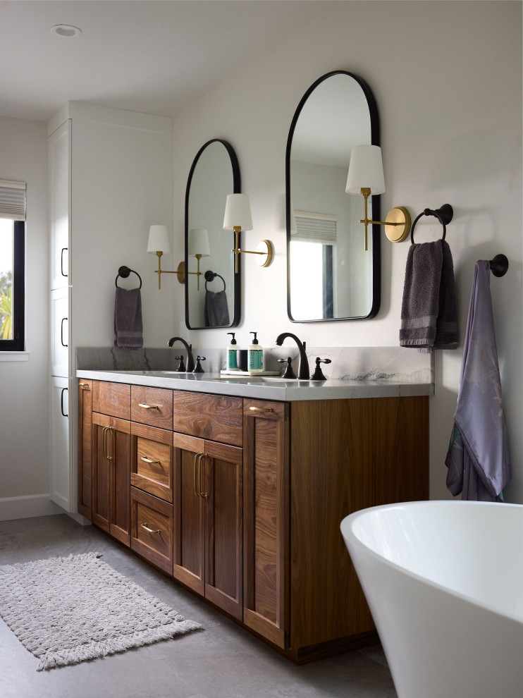 Bathroom - rustic bathroom idea