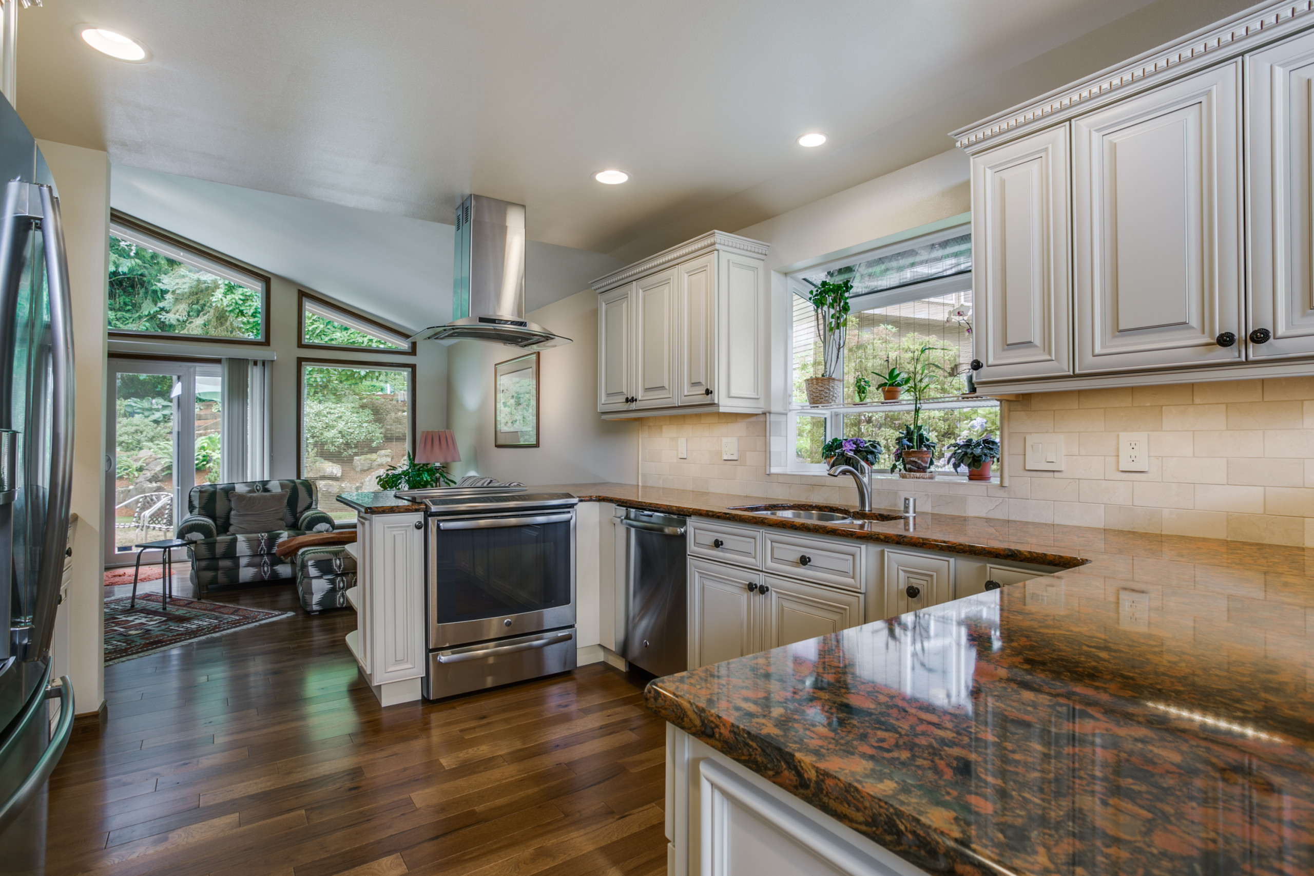 Bellevue Traditional Kitchen - Williams