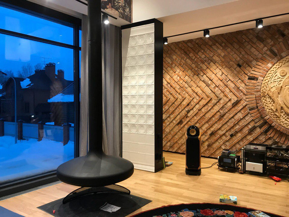 Дом у озера (Цимлянское)