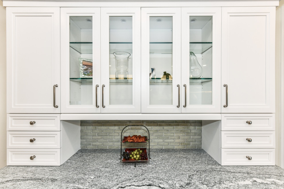 Home design - transitional home design idea in DC Metro