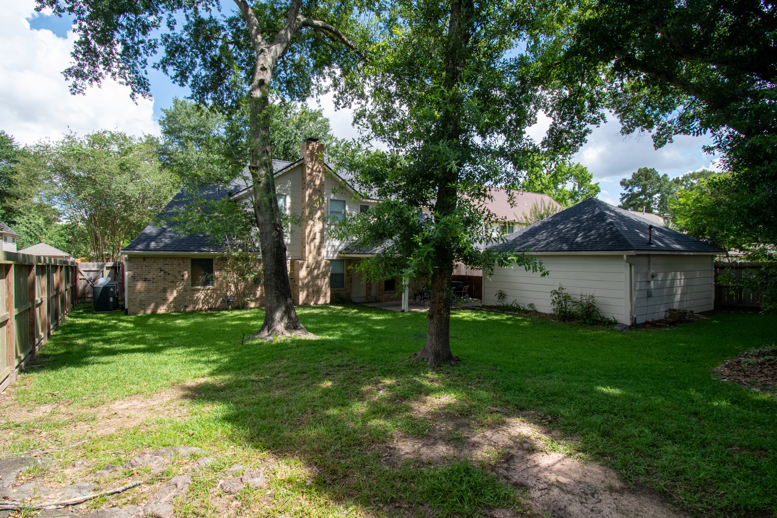 Full Roof Replacement & Exterior Restoration on a 1990s Spanish‑Tile Metal Roof