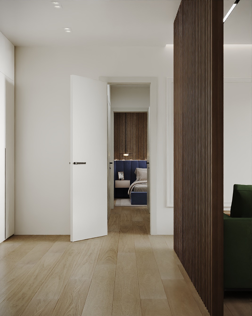 Просторная прихожая-коридор.