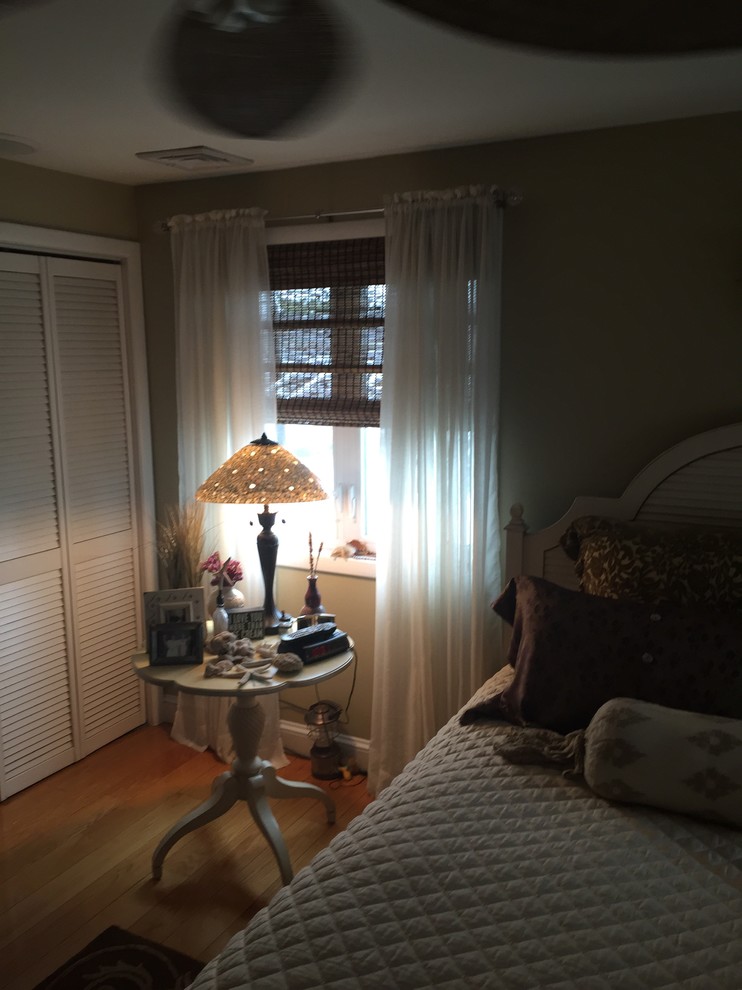 Woven woods with a sheer panel