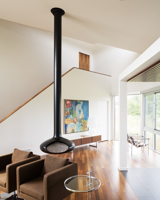 Bent/Sliced House moderno-salon