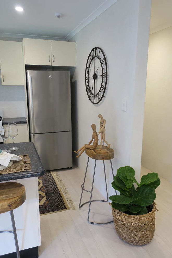 Project 18  - THE APARTMENT DEE WHY is open for business  -  Air B and B