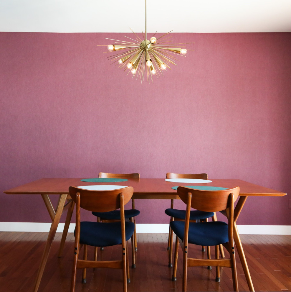 Minimalist dining room photo in Los Angeles