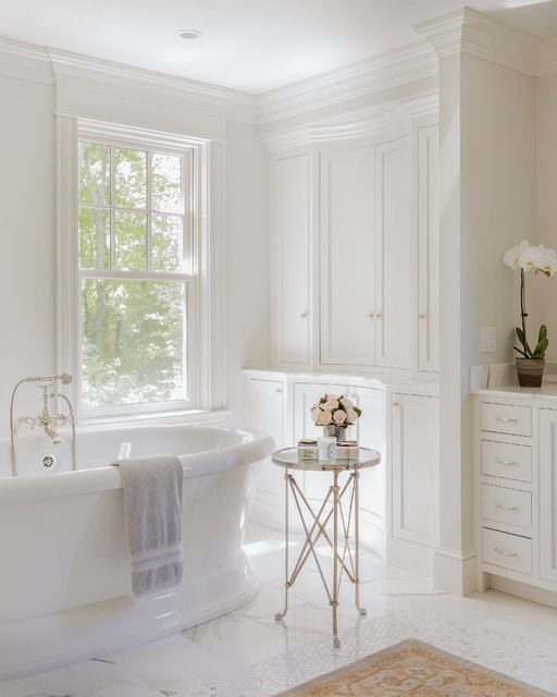 New Construction klassisch-badezimmer