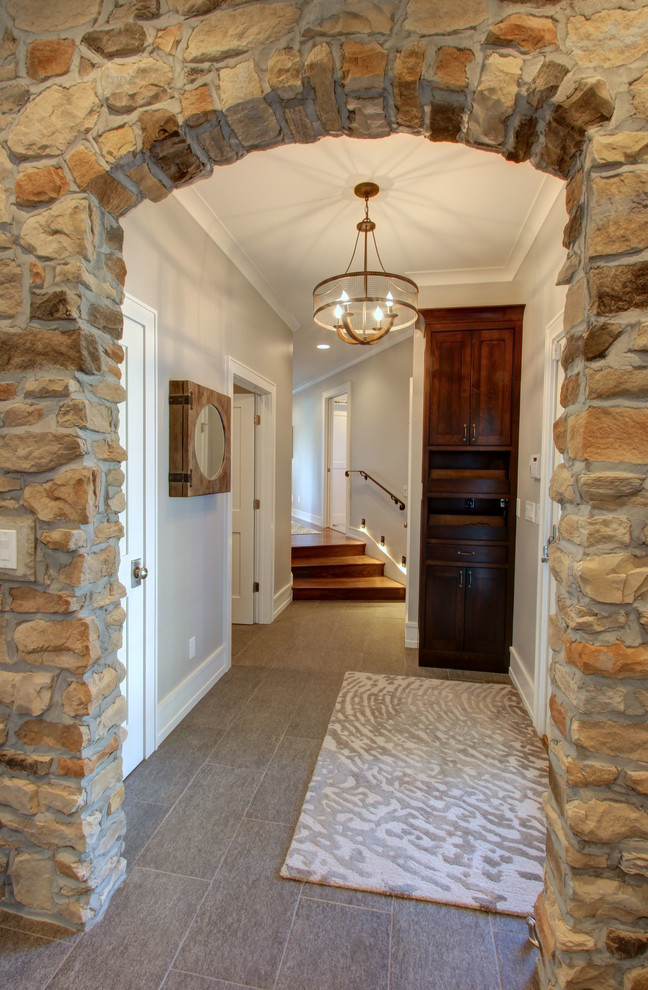 Example of a classic hallway design in Columbus