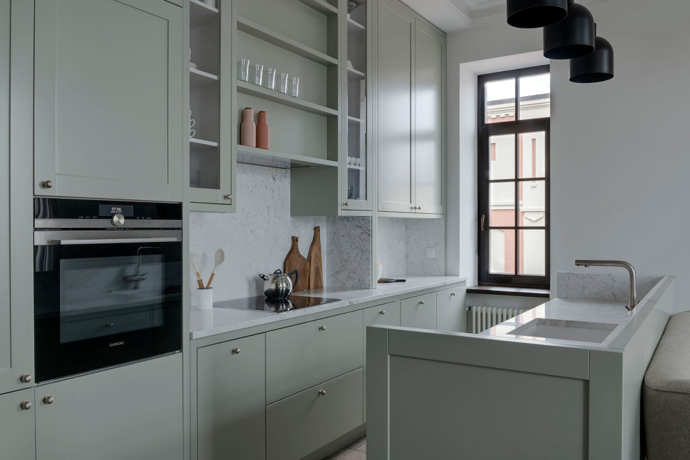 Кухня. Связь  через деор с окружением