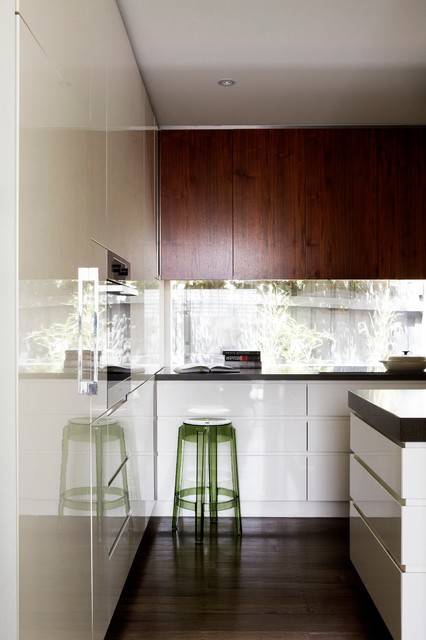 Tracie Ellis' Home mid-century-kueche