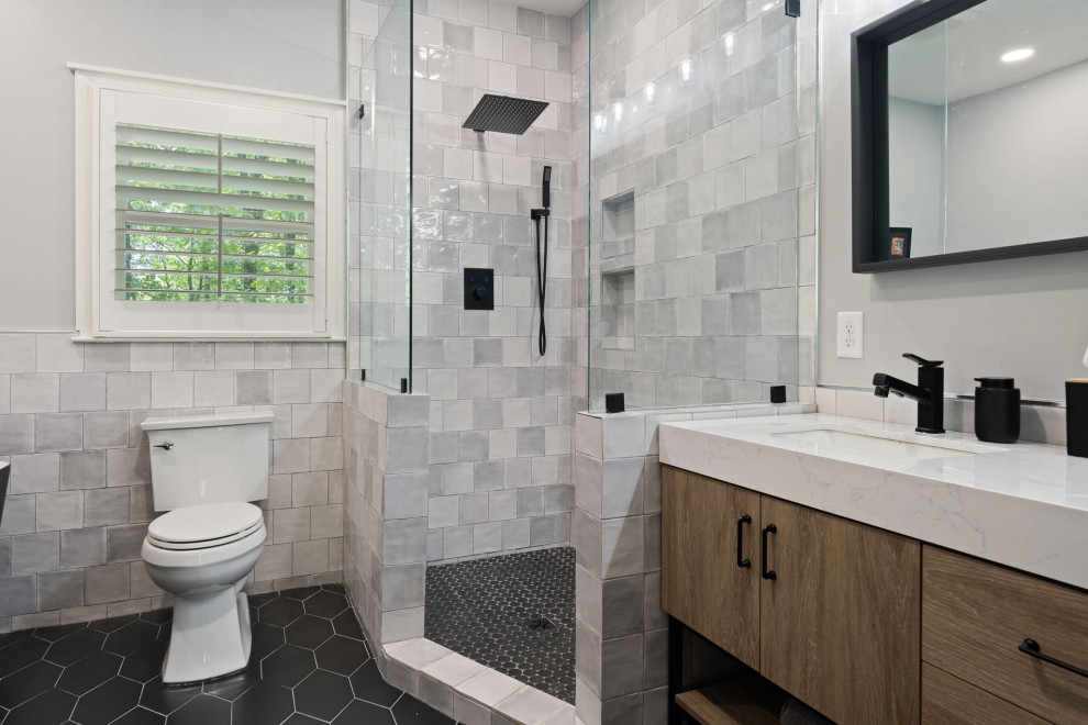 1950 River Way Drive