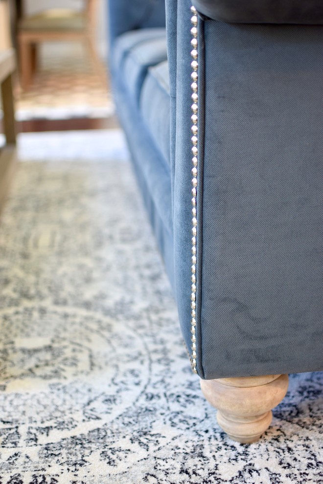 Home design - transitional home design idea in Orange County