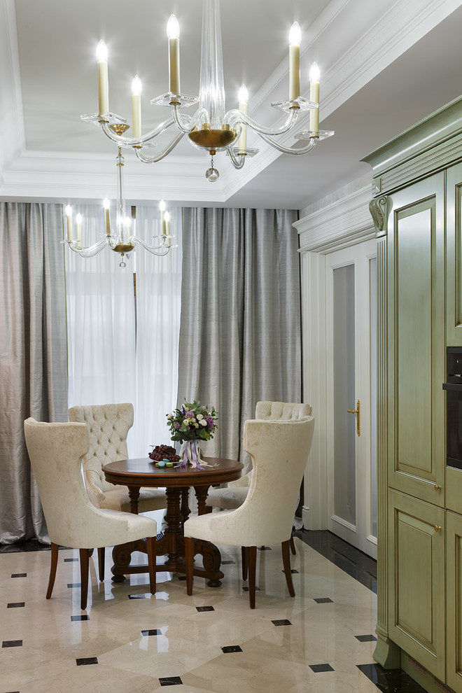 Новая Классика для молодой семьи на Набережной Фонтанки 280 м2