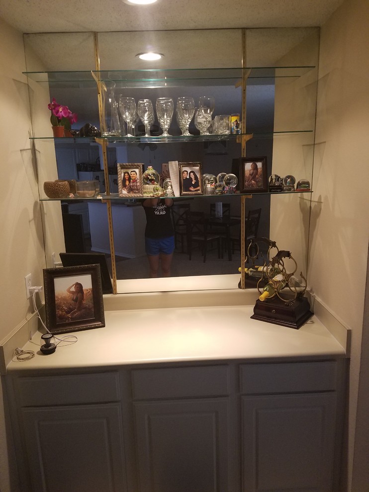 Small Dry Bar Decor Ideas