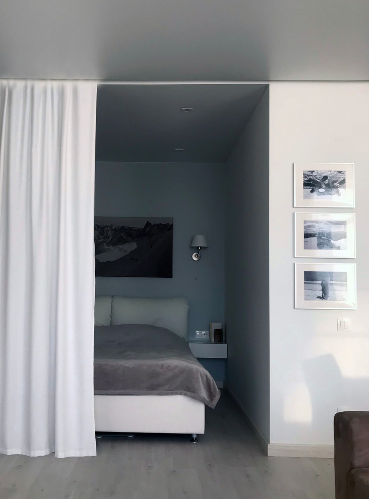 Однокомнатная белая студия