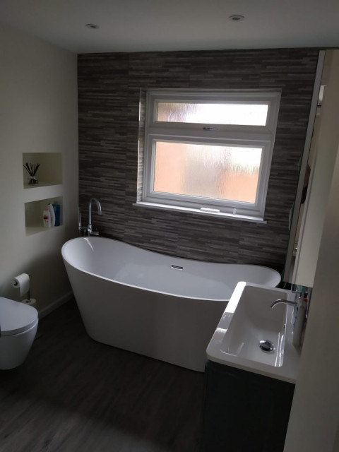 Pitstone Bathroom contemporary-bathroom