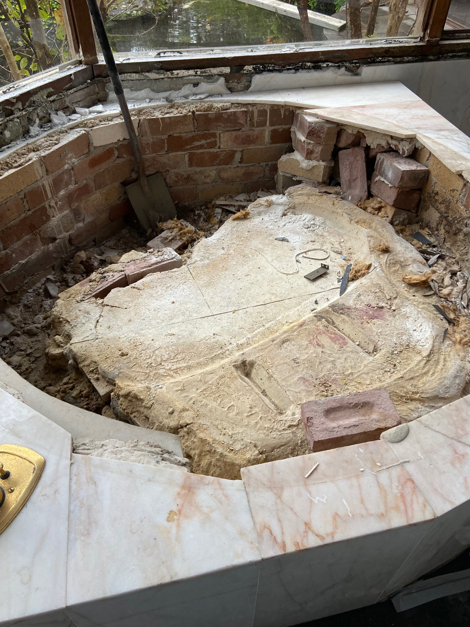 REBUILD OF A GRAND  BATHROOM