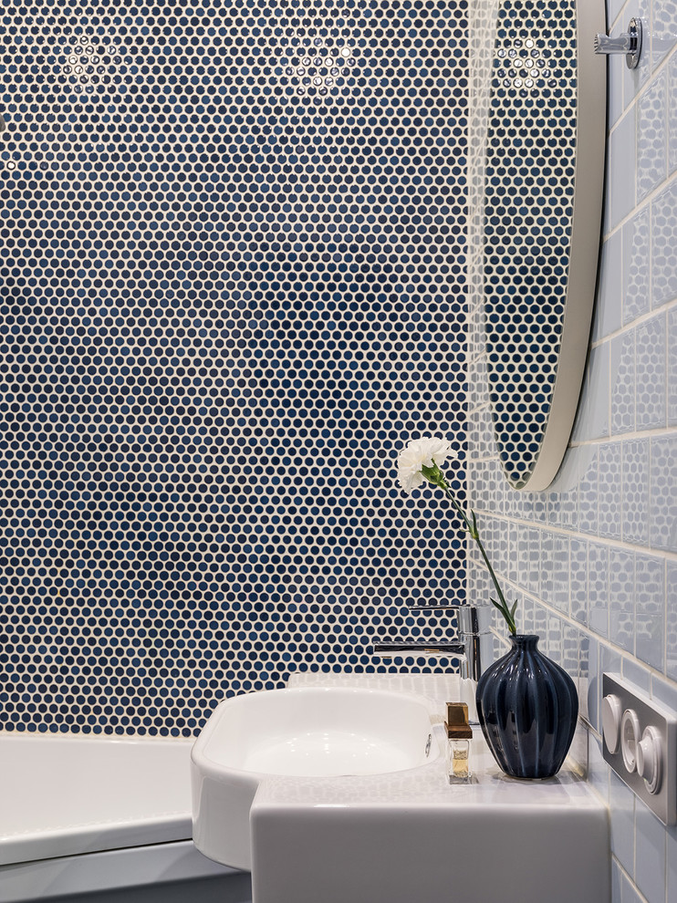 Двухкомнатная квартира в синих тонах