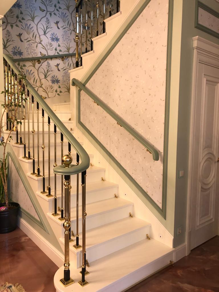 Лестница, латунное ограждение, Grande forge(Франция), коллекция "Графиня"