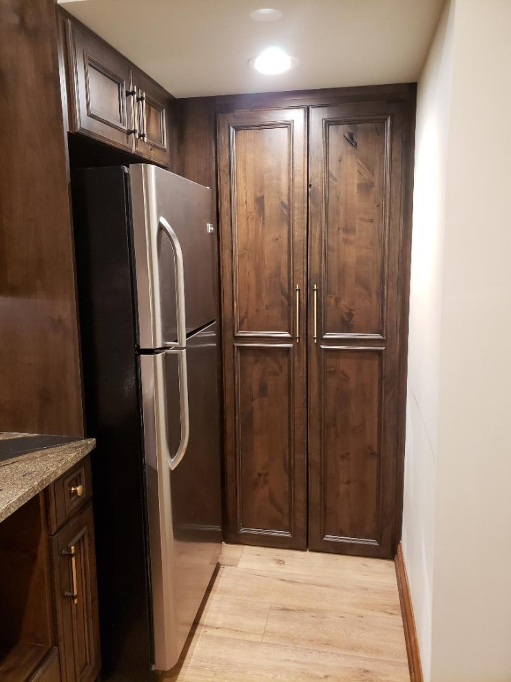 Inspiration for a transitional kitchen remodel in Cincinnati