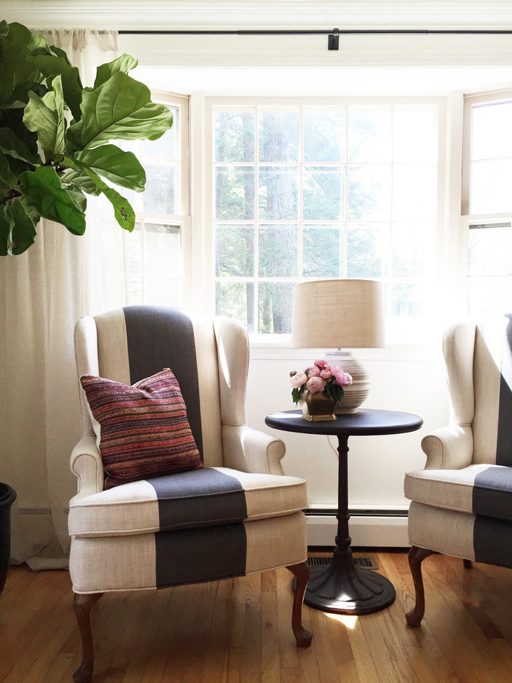 Dining room - country dining room idea in Other